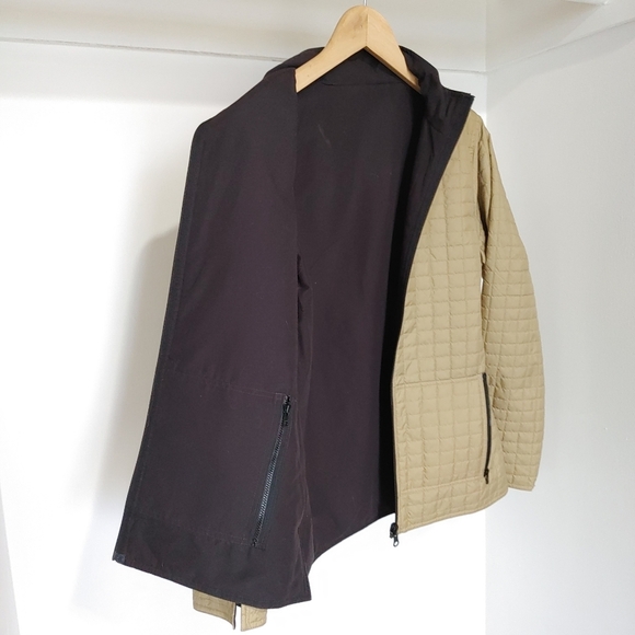 Signature by Spanner | womans reversible jacket tan quilted & black - Picture 6 of 9